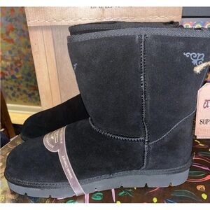Superlamb Argali 7.5 inch Black Suede Winter Boots 11 AA (best fit 11 Narrow)